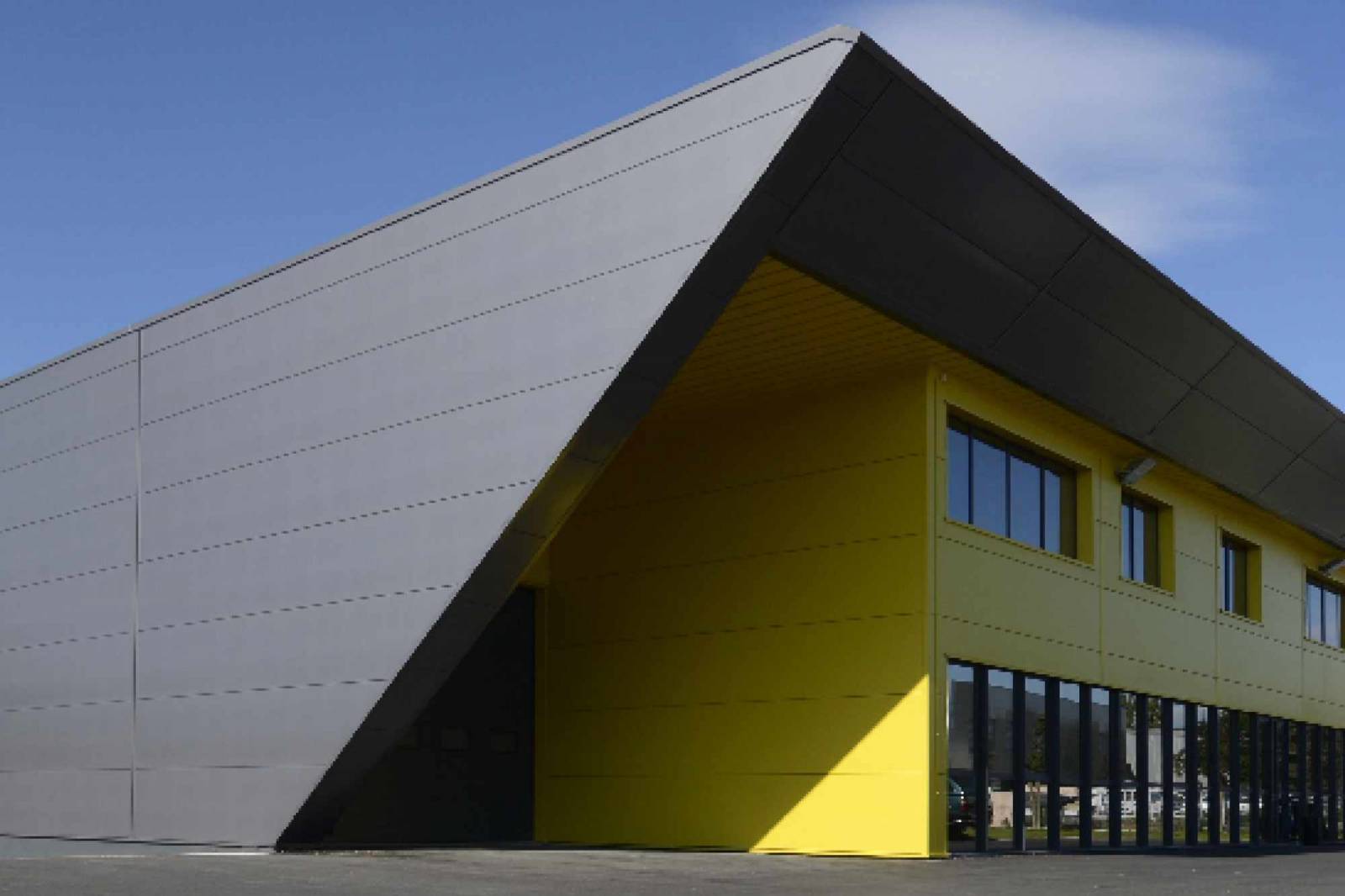 Cirrus Construction Campus Golf Mudaison