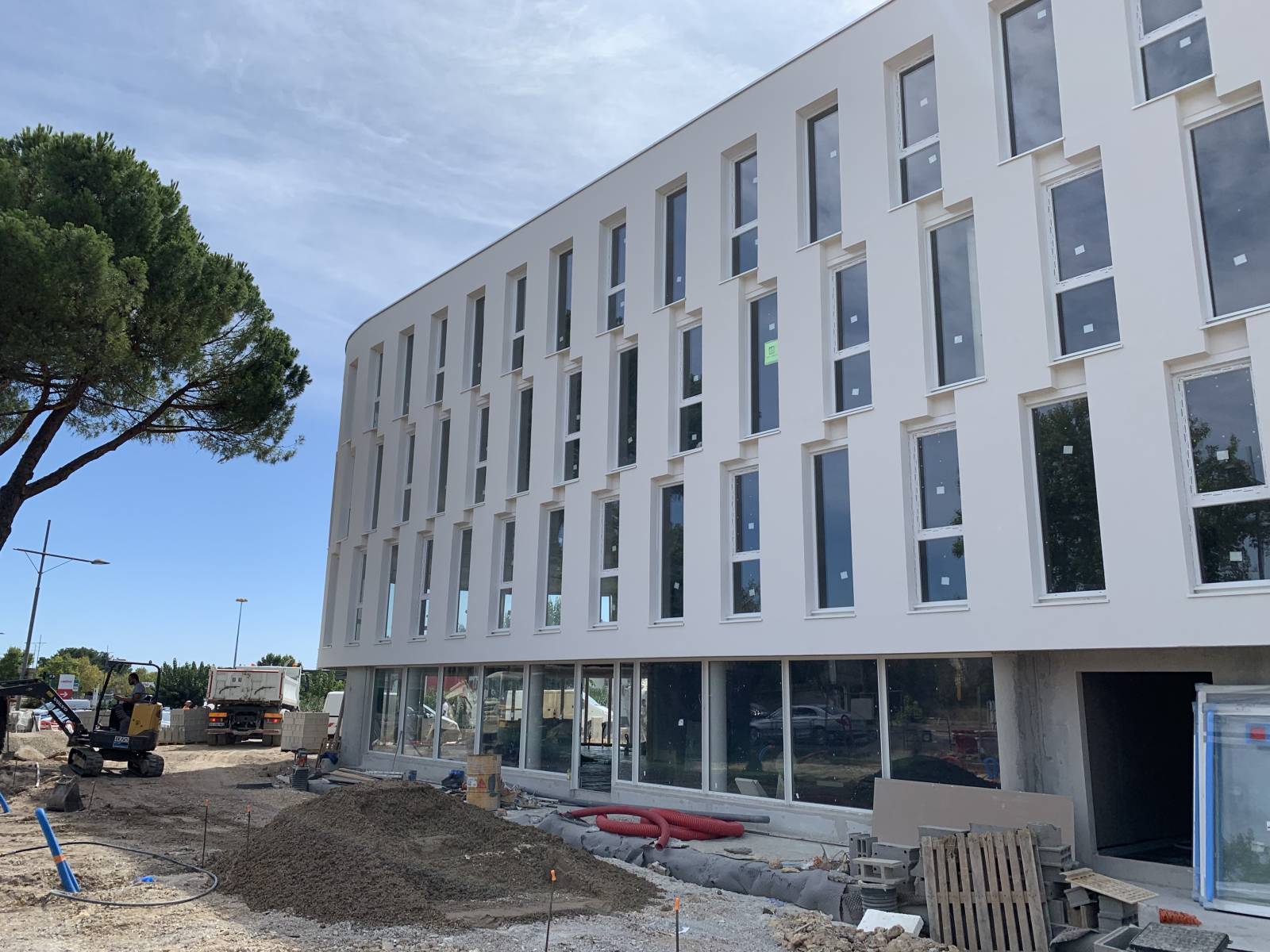 Cirrus Construction bâtiment hôtel bureaux restaurant Parc de la Lyre Montpellier