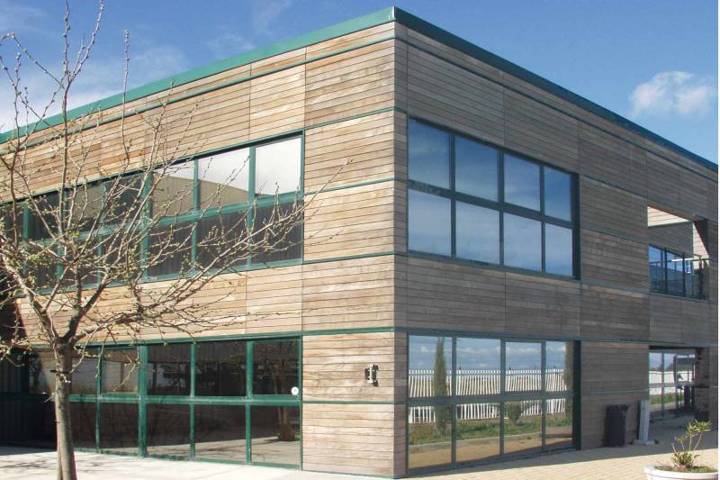 Cirrus Construction bâtiment unité de production, de stockage, d'exposition et de bureaux pour la filiale française METALCO à Frontignan proche de Montpellier