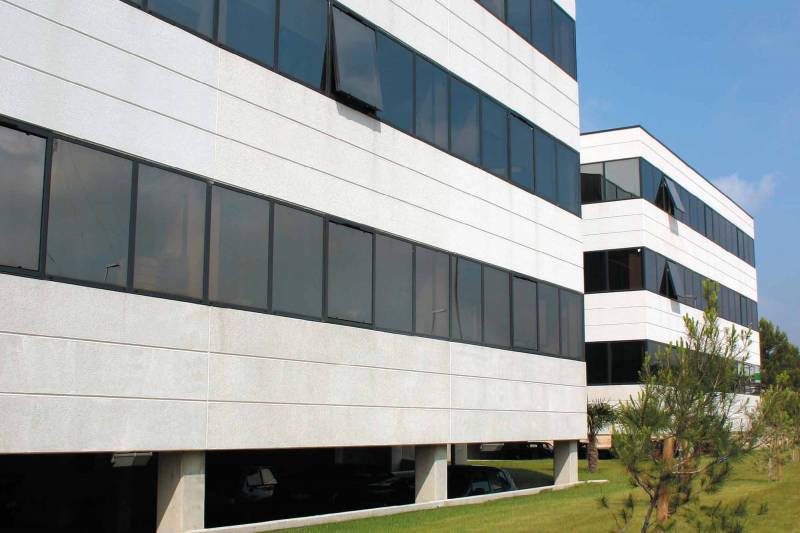 Cirrus Construction bâtiments la Mutuelle des Motards à Montpellier